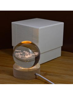 Luce notturna sfera LED sistema solare 3D su base in legno con USB Ø6cm con astuccio | G3S