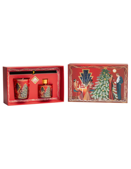Cofanetto regalo natalizio orizzontale scena  con albero di Natale su fondo rosso